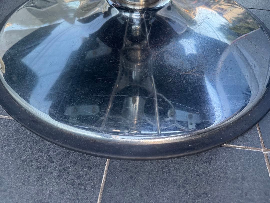 2台在庫あり　美容室　スタイリングチェア　ビューティガレージ ス 回転式チェア