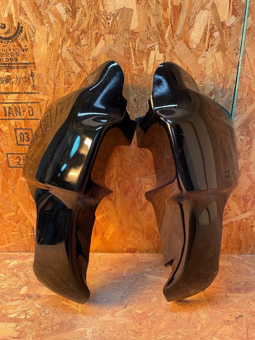 ハーレーFXRT.レッグガード