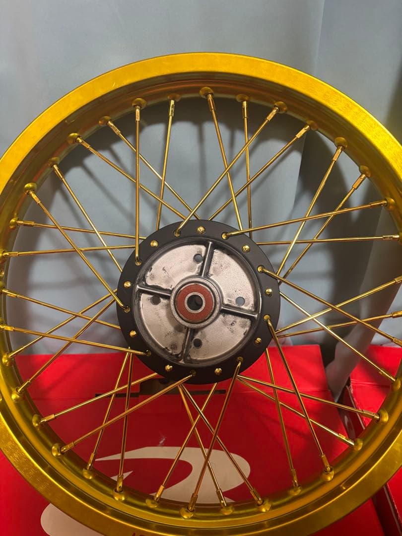 スーパーカブ50 未使用RCBホイール185-17ベアリング交換済みブレーキ付き