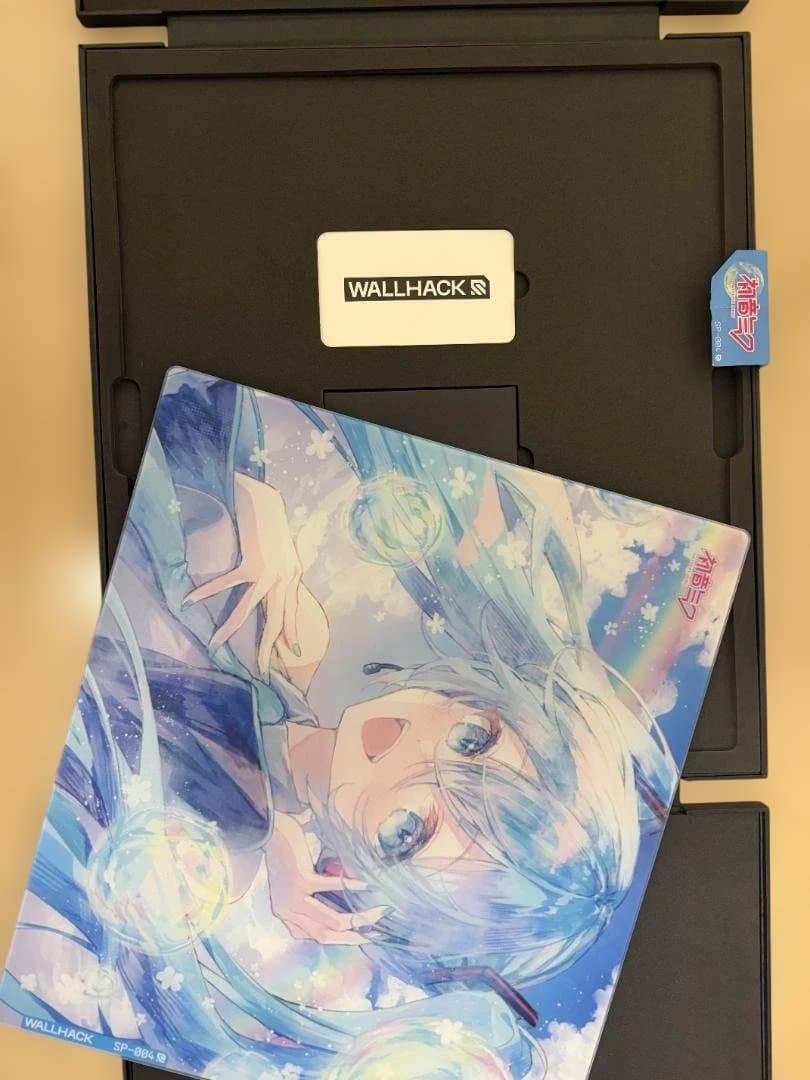 WALLHACK 初音ミク GLASSPAD