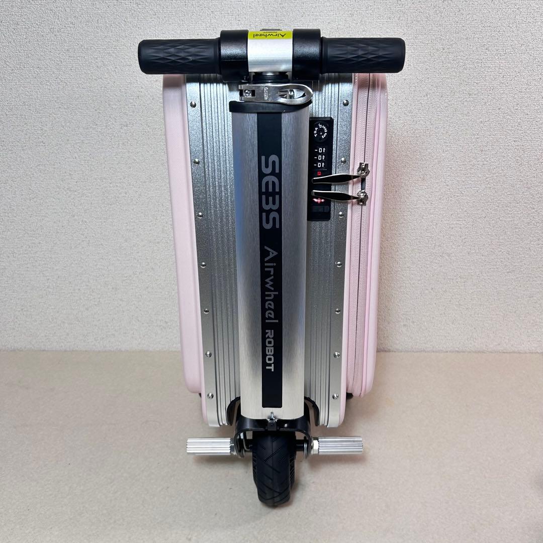 【ほぼ未使用】乗れるキャリーケース　Airwheel ROBOT SE3S