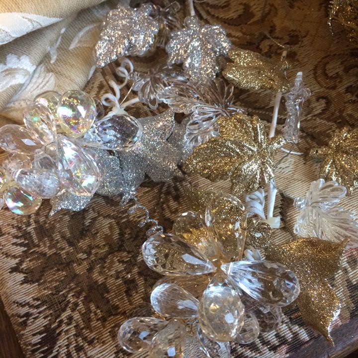 新品 クリスマスデコレーション フロストオーナメント　ゴールド/シルバー　2個
