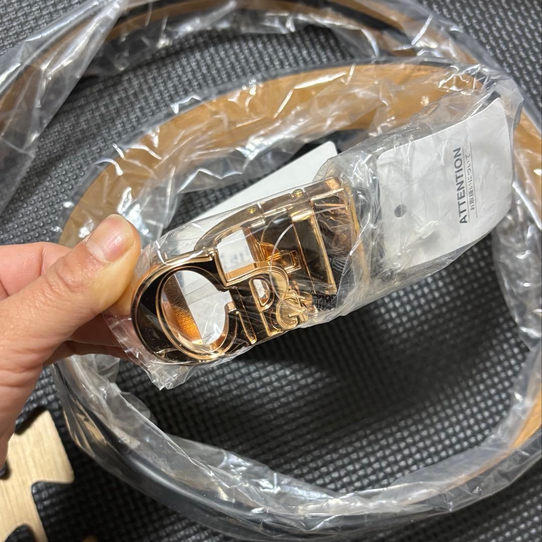 新品未使用ブラック ベルト ゴールドバックル