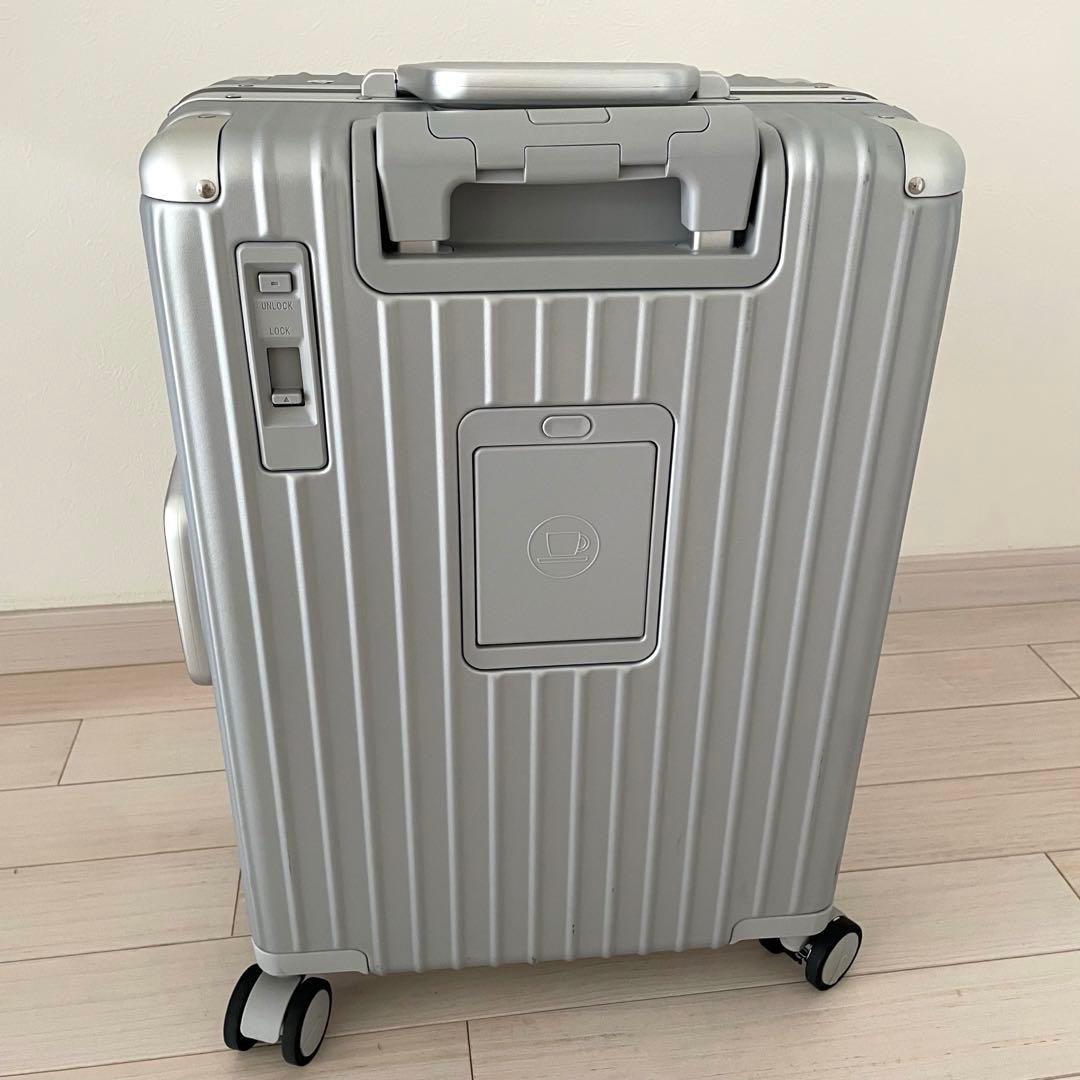 【美品】Libetee リベティ キャリーケース S マットシルバー