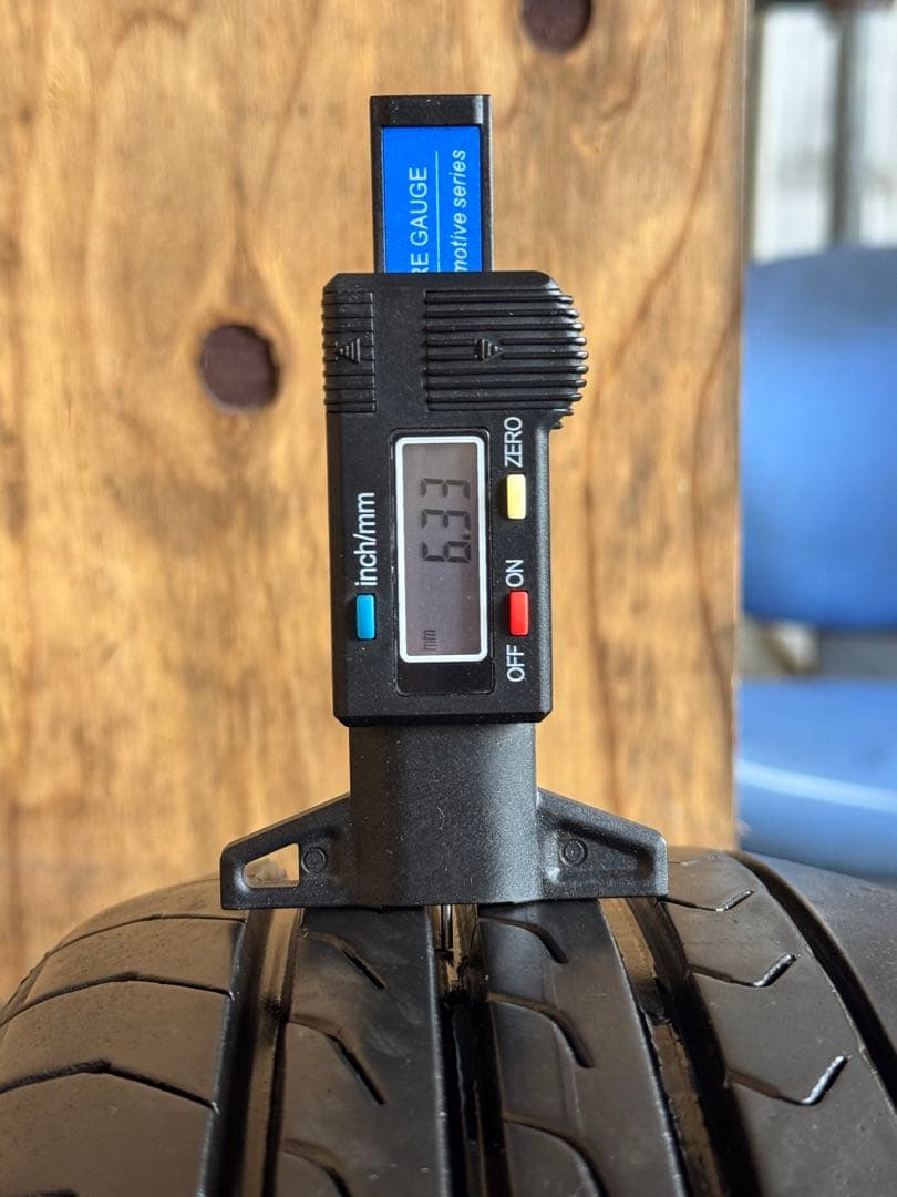 タイヤ・ホイール (512)165/65R14YOKOHAMA BLUEARTH-RVRV03CK