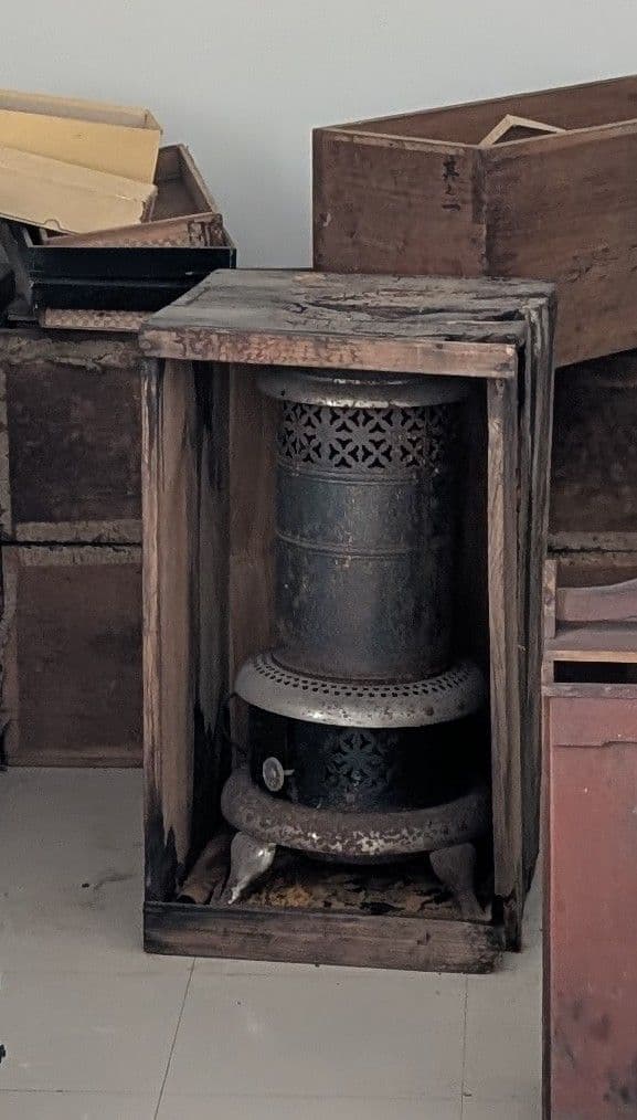 S*i様 古いガスストーブ？