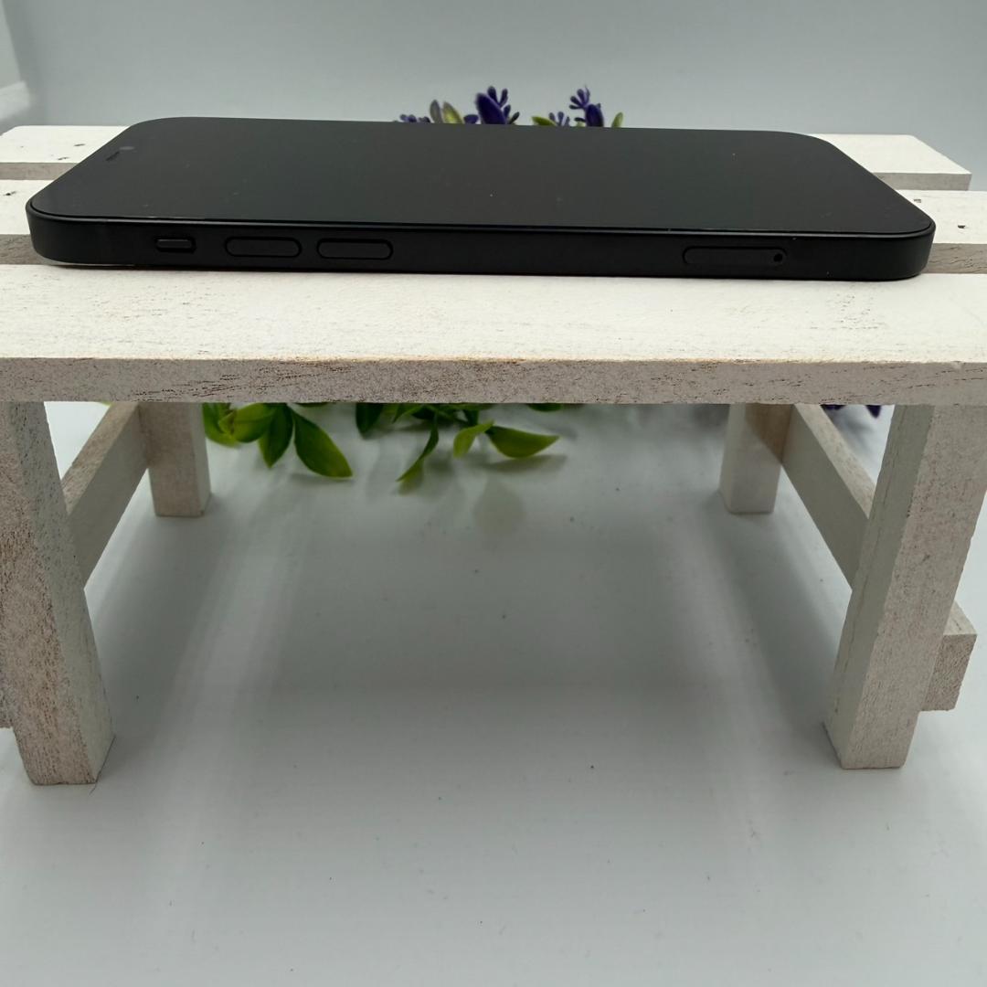 iPhone12 256GB ブラック 401