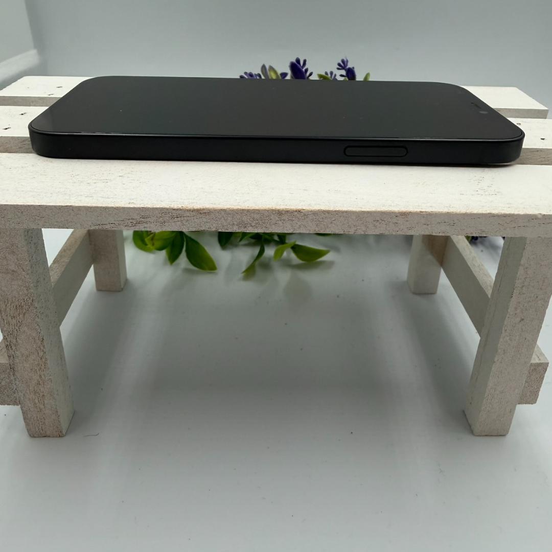 iPhone12 256GB ブラック 401