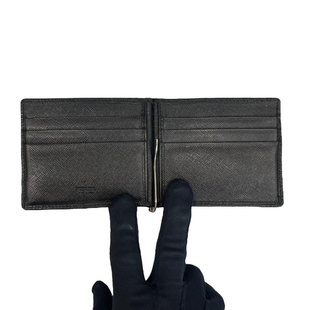 美品✨プラダ マネークリップ 札入れ サフィアーノレザー ロゴ金具