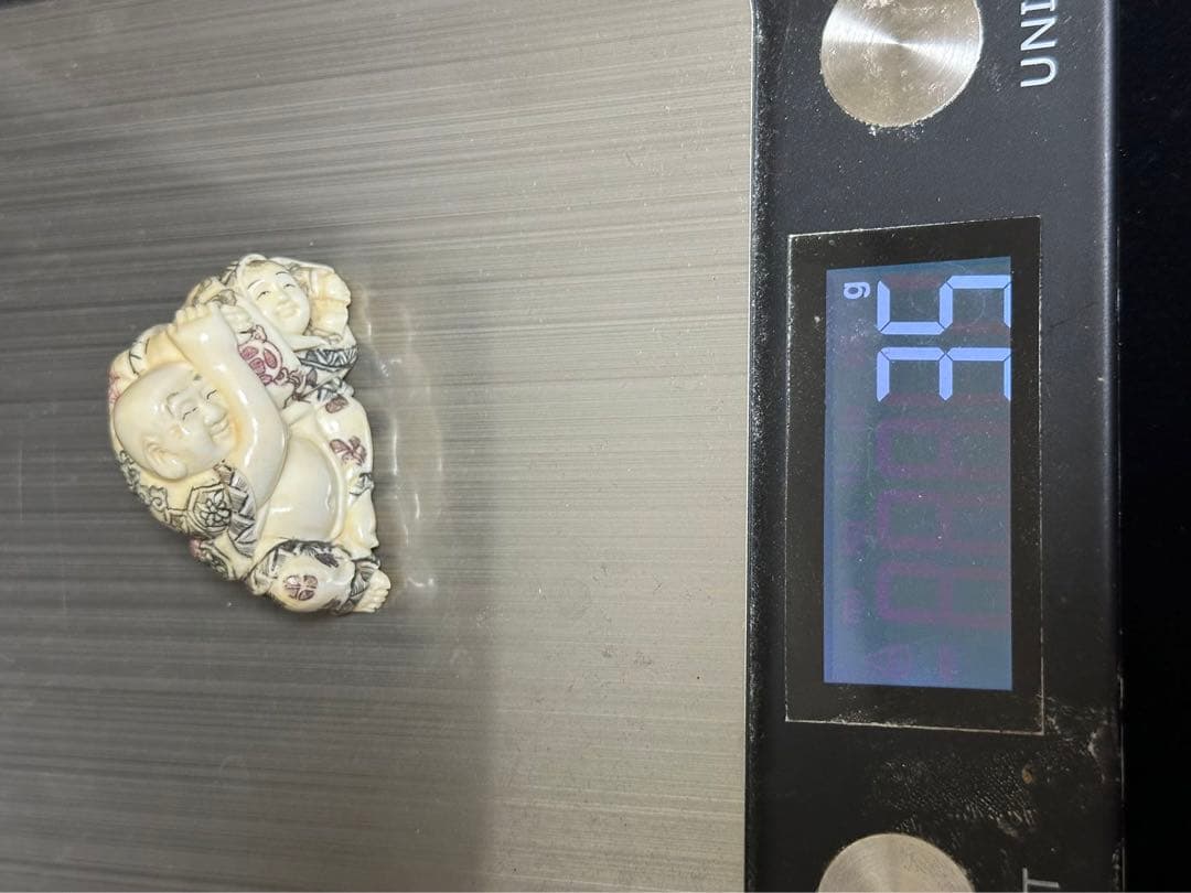 極上　根付　天然素材　彫刻 置物　細密細工　骨董　アンティーク