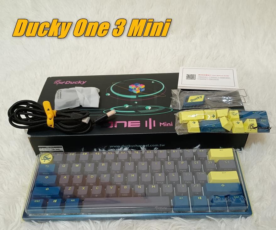 Ducky One 3 Mini ゲーミングキーボード キーキャップ ケーブル付