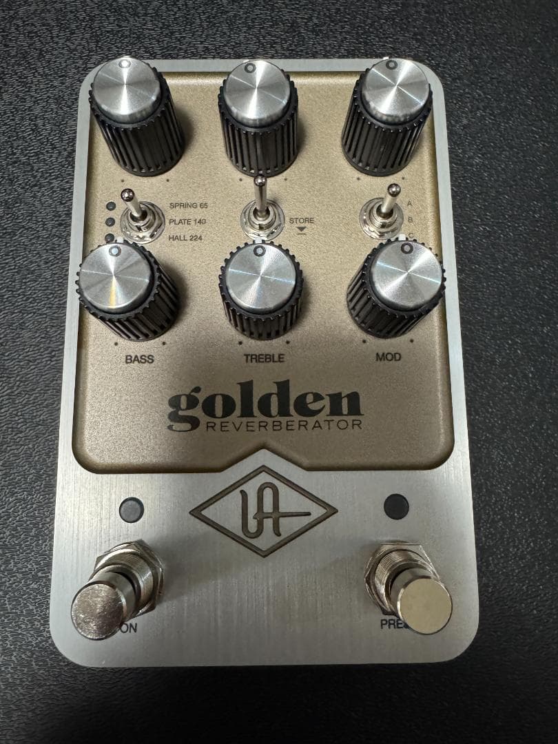 UAFX Golden Reverberator リバーブ