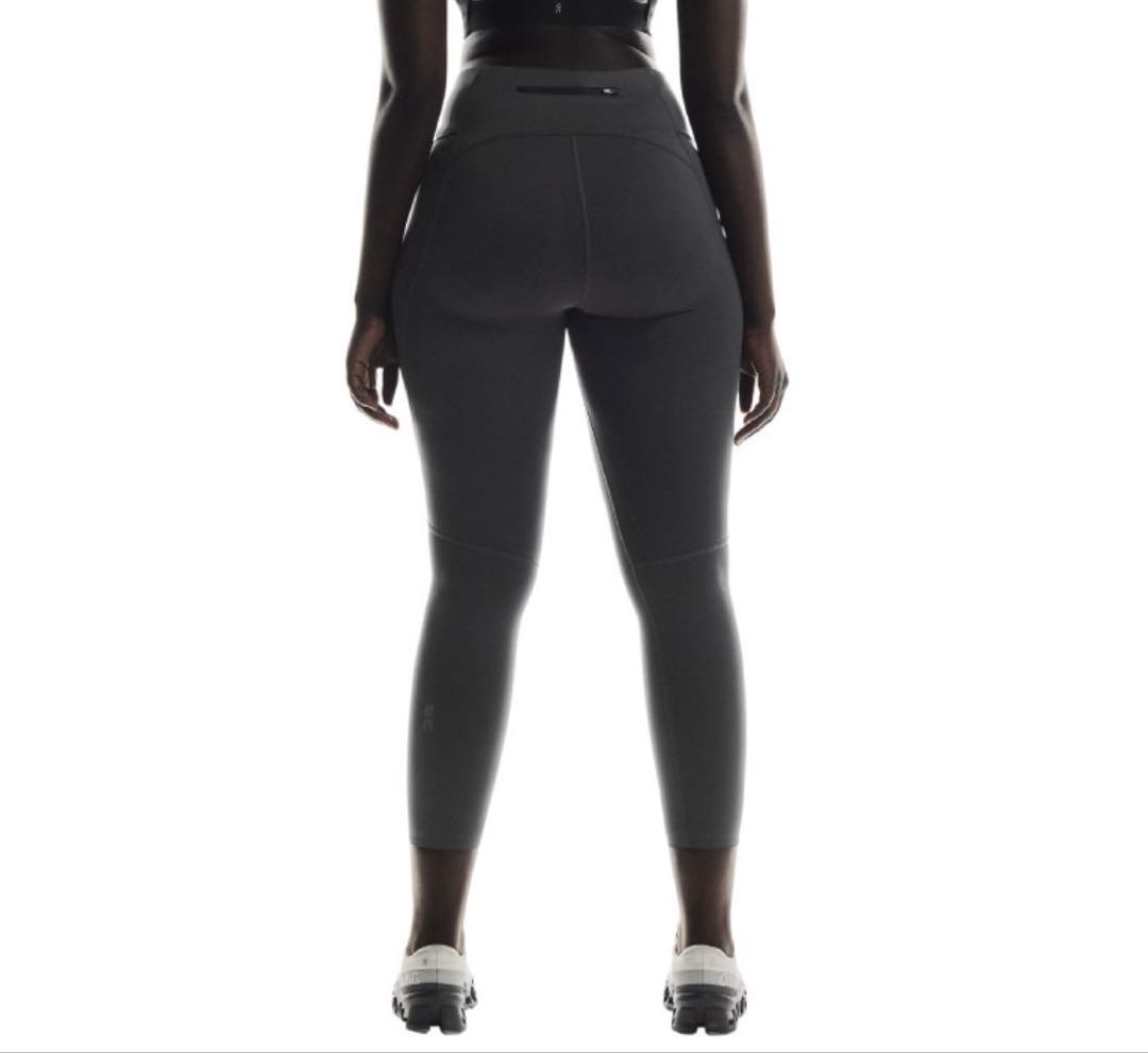 新品未開封On Performance Tights 7/8パフォーマンスタイツ