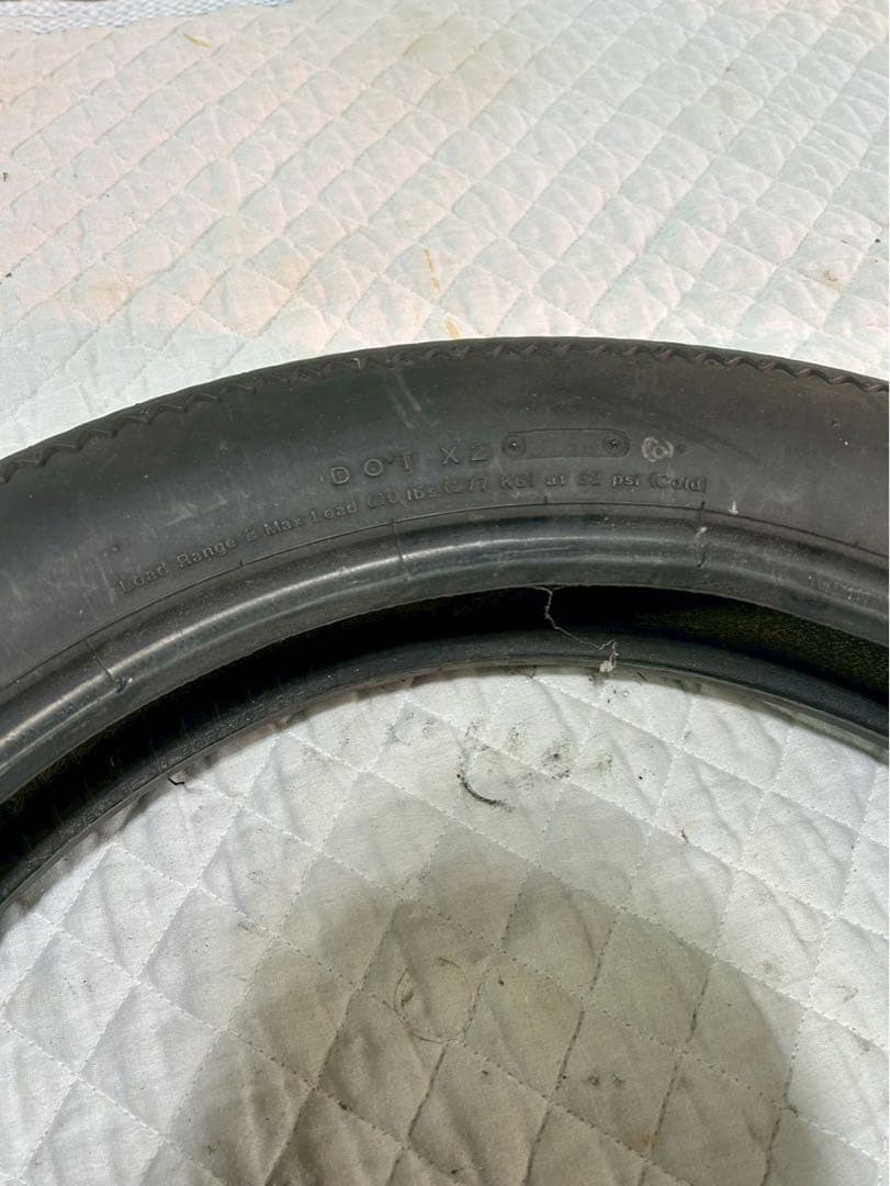 Firestone ホワイトレター18インチ　バイク用タイヤ