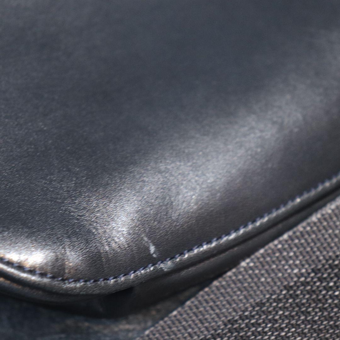 未使用級 アニアリ ボディバッグ アンティークレザー