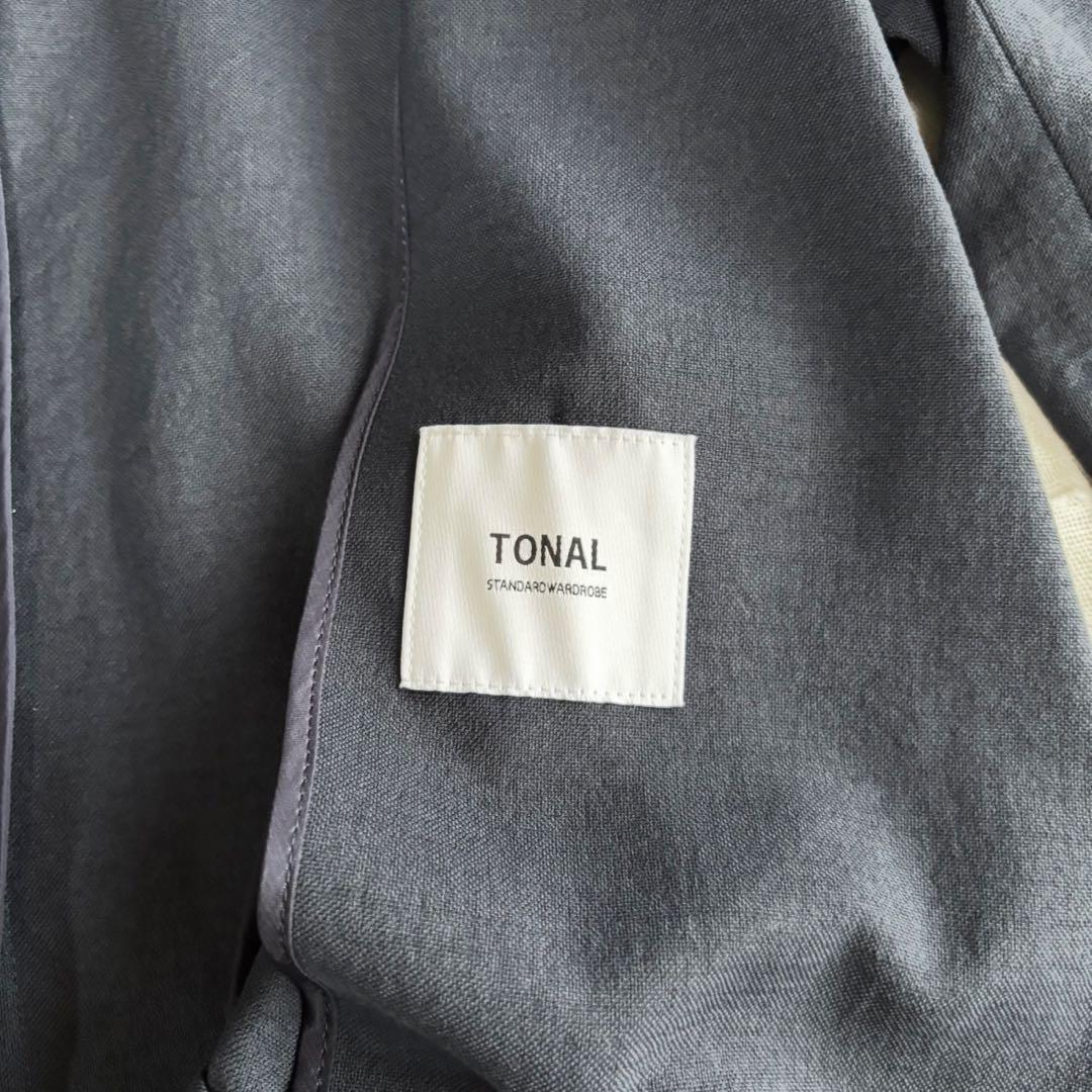 【美品】 トーナル 近年モデル パンツスーツ ダブルジャケット 金ボタン