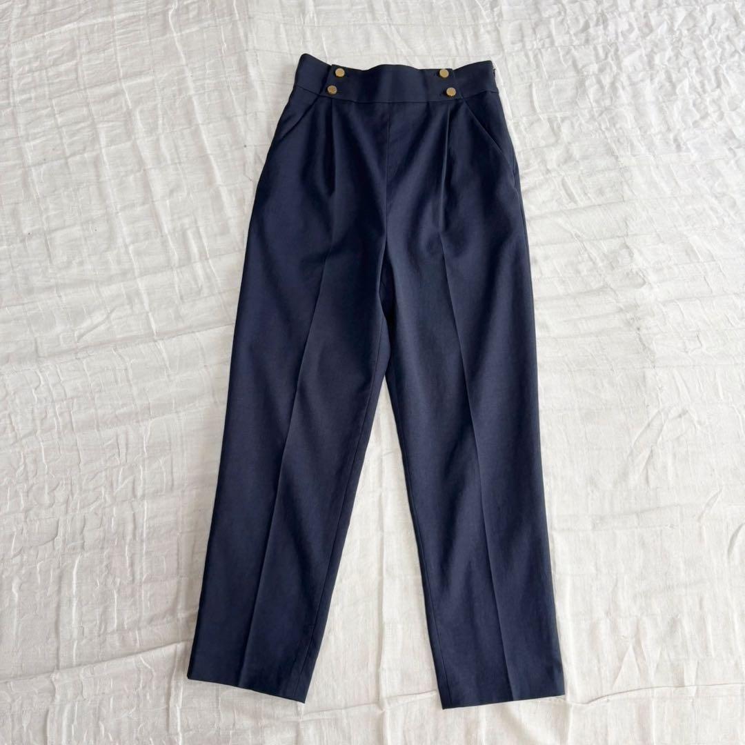 【美品】 トーナル 近年モデル パンツスーツ ダブルジャケット 金ボタン