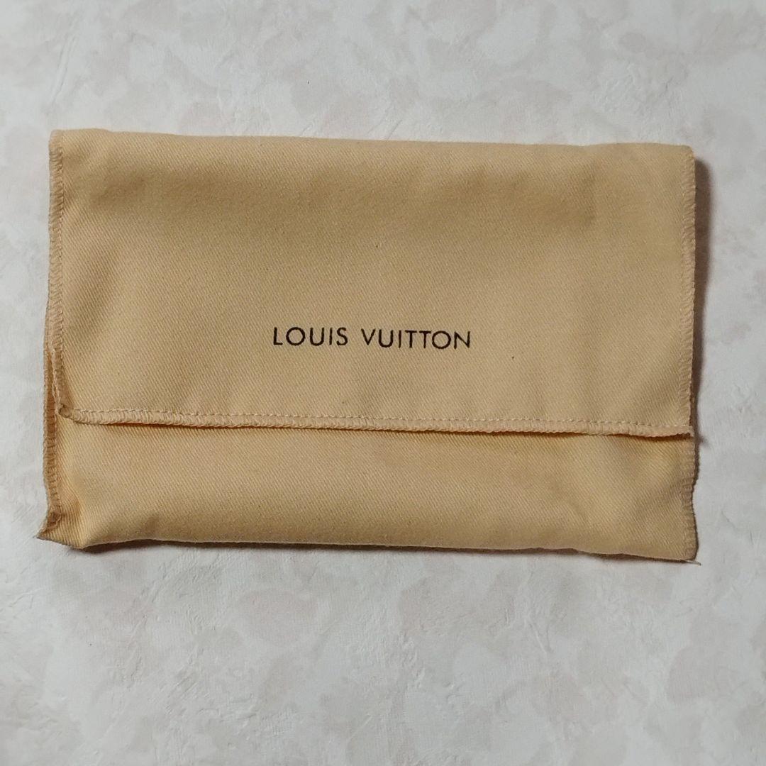 Louis Vuitton ダークブラウン 二つ折り財布