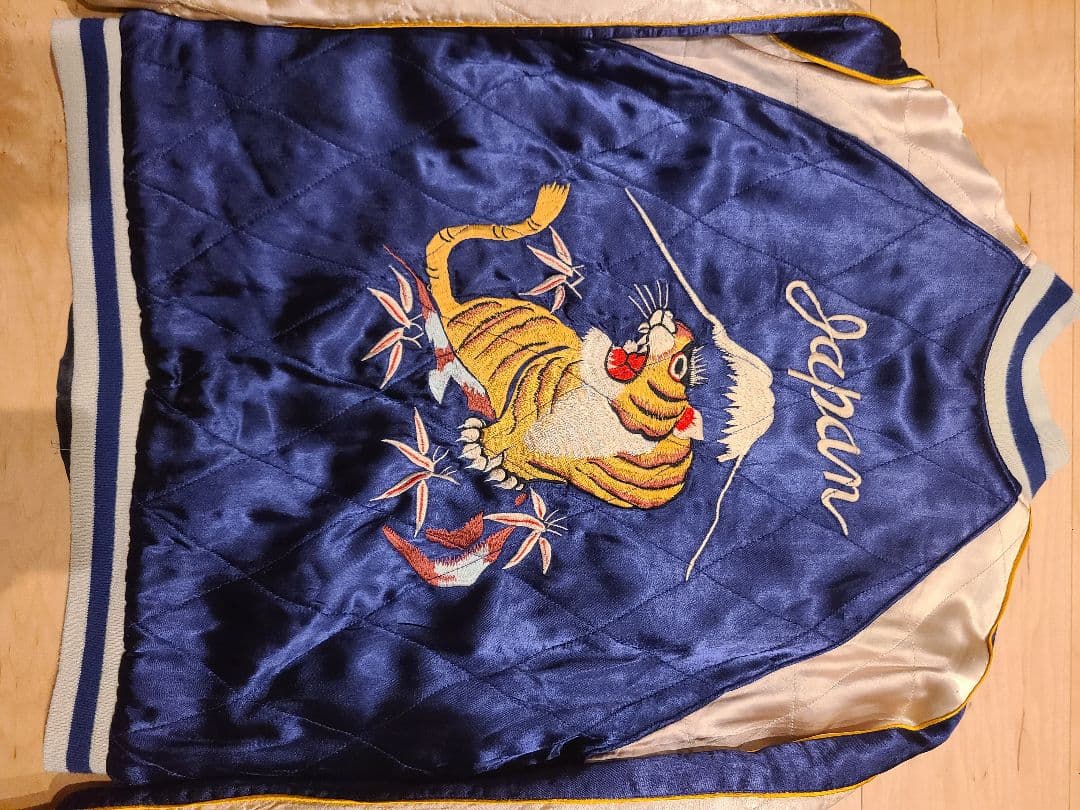 古着 ベロア × サテンキルト リバーシブルスカジャン 花旅楽団