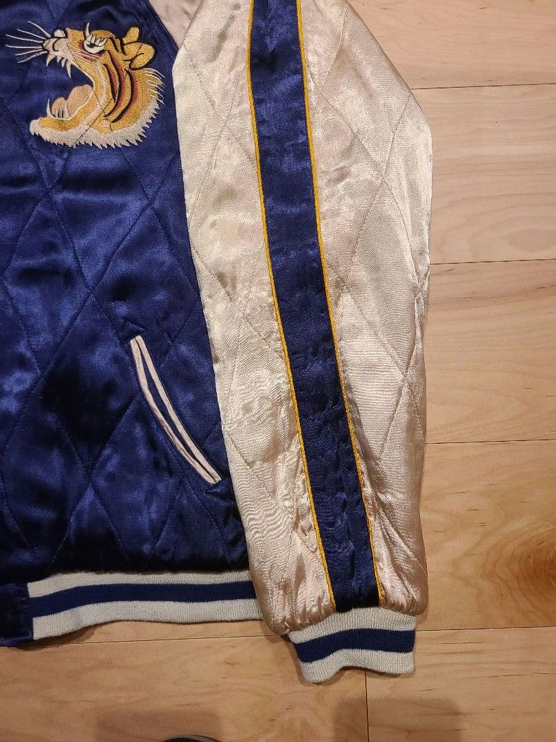 古着 ベロア × サテンキルト リバーシブルスカジャン 花旅楽団