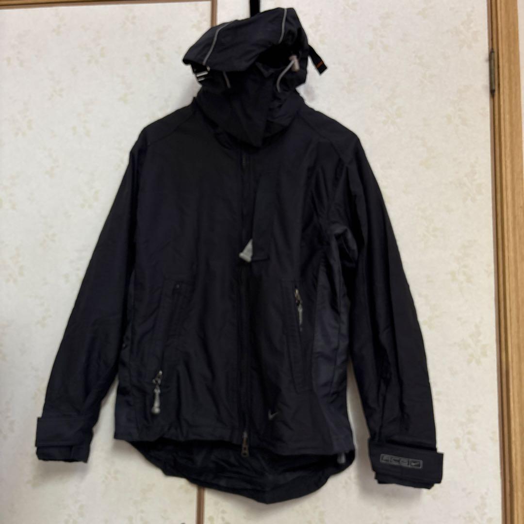 NIKE★ナイキACG ブラックジャケット★スキーウェア、スノーボードウェア★上
