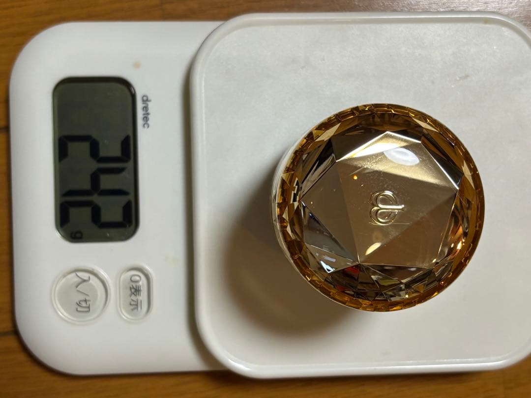 クレドポーボーテ　 ル•フォンドゥタンn オークル10