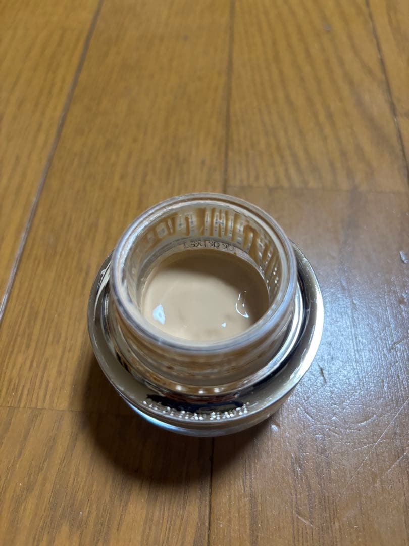 クレドポーボーテ　 ル•フォンドゥタンn オークル10