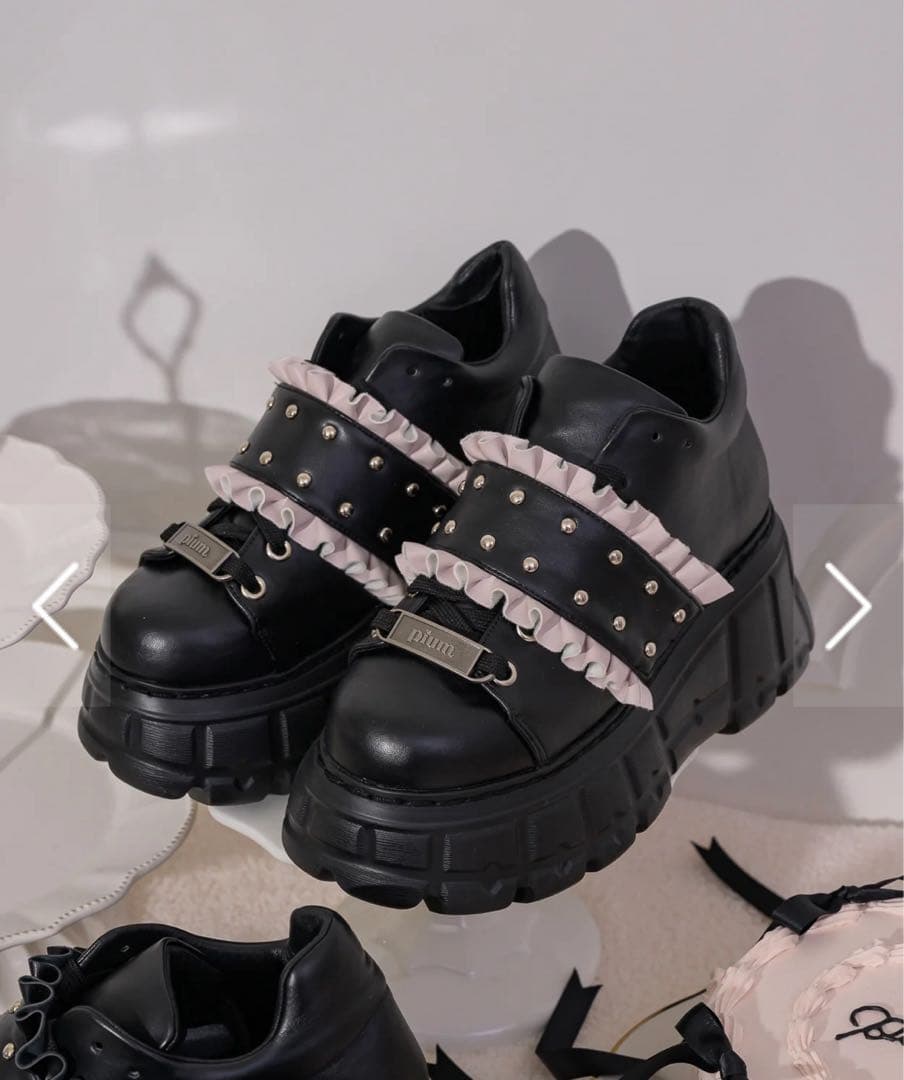 pium フリルベルトボリュームスニーカー ピンク Sサイズ