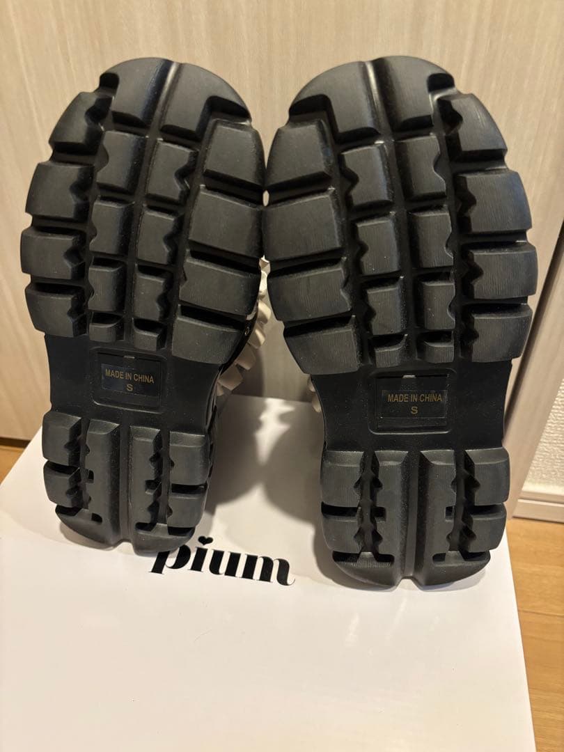 pium フリルベルトボリュームスニーカー ピンク Sサイズ