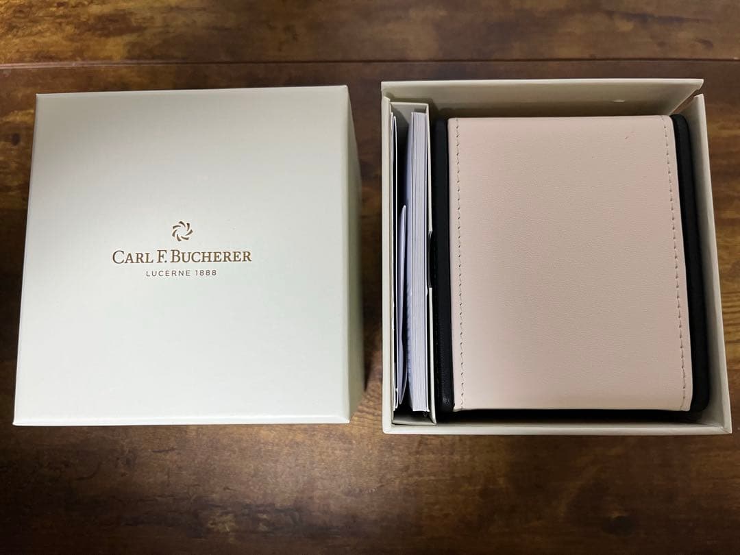 Carl F. Bucherer マネロ　オートデイト自動巻き時計 シルバー