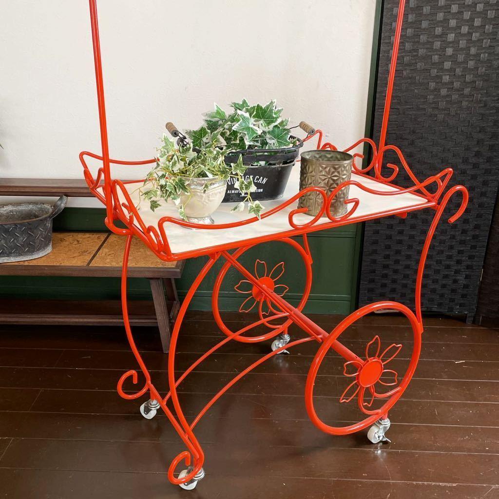 r118 ディテールにこだわったエレガントな雰囲気のワゴン ディスプレイワゴン