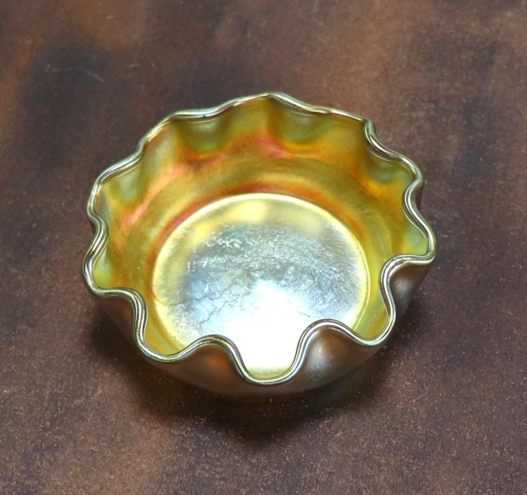 ルイス・C・ティファニー ファブリル ガラス 塩入れ ソルトセラー 皿 菓子入れ