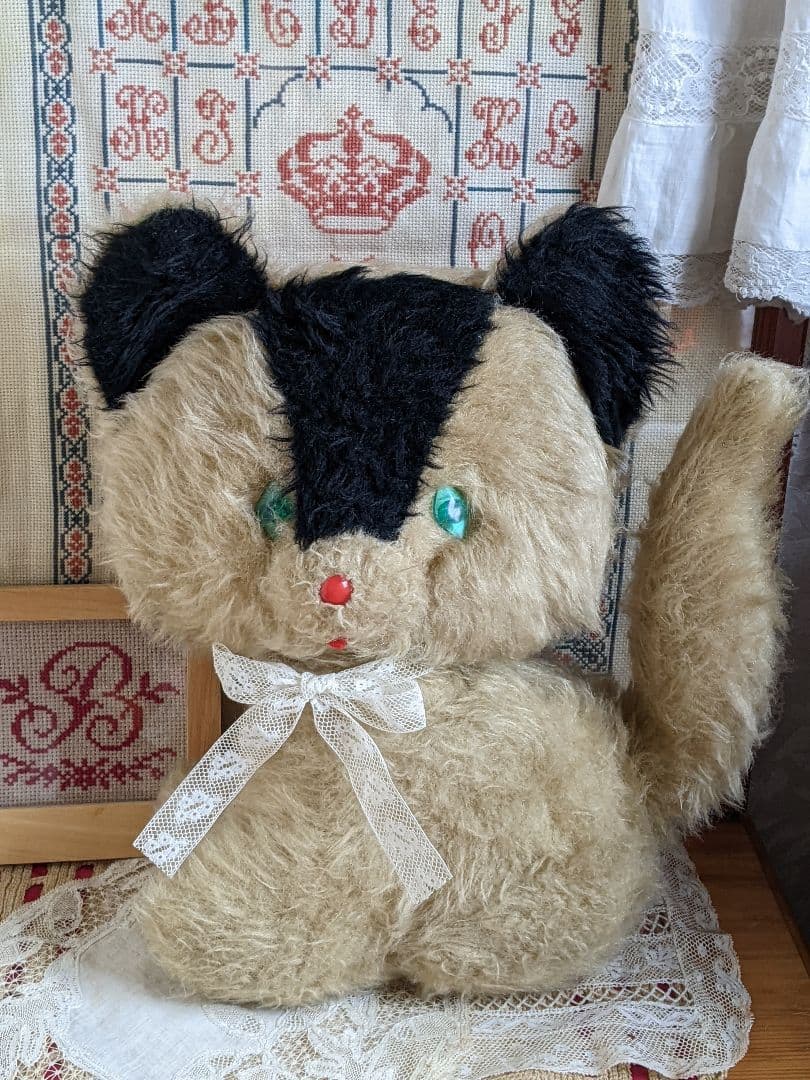 【p】アンティークベア　ドイツ　DDR　グリーンアイの猫ちゃん