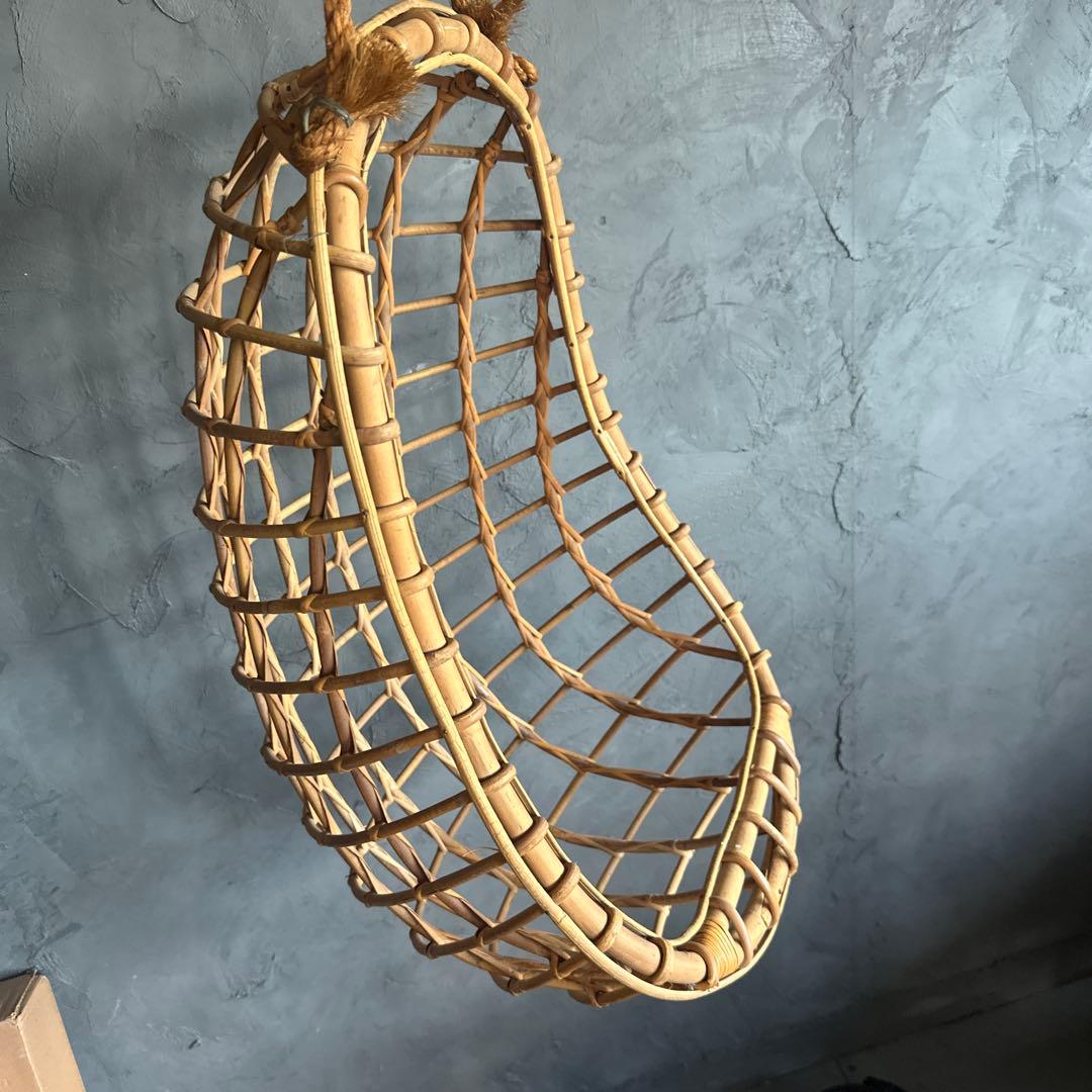 お人形や観葉植物、フェイク植物の入れ物に！ラタン製オーバル型吊り下げチェア