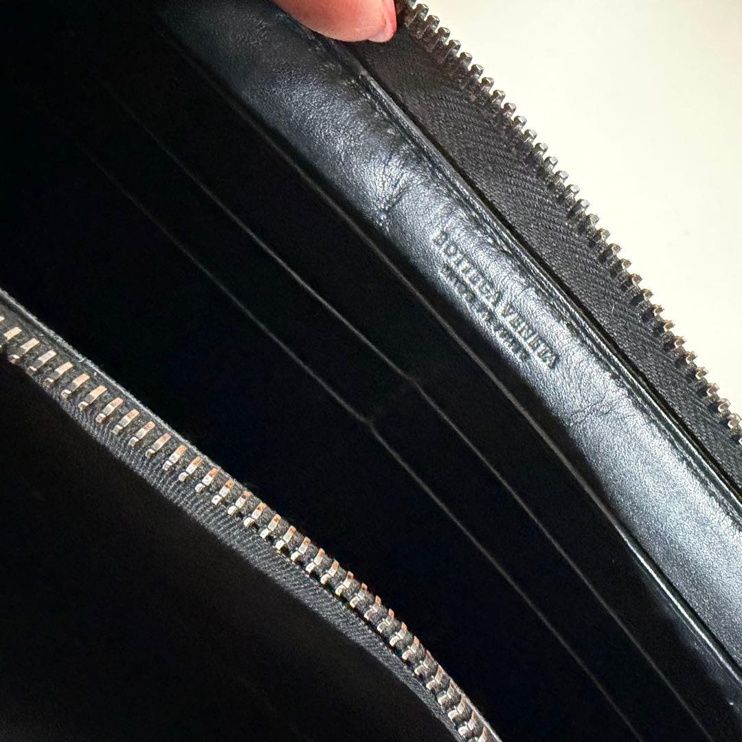 ボッテガヴェネタ イントレチャート レザー ラウンドファスナー 長財布