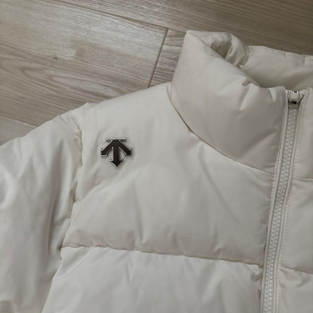 デサント　ホワイト ダウンジャケット 新品