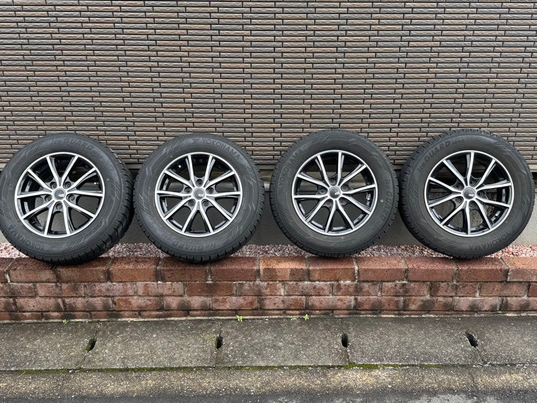 1/4から発送YOKOHAMA スタッドレス195/65R15 タイヤホイール付