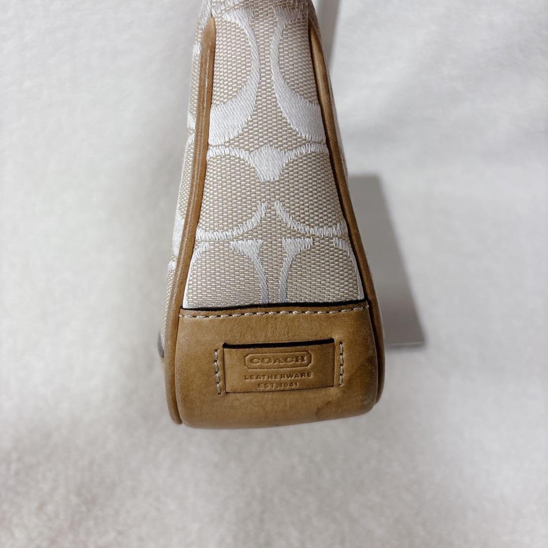 【良品】COACH アクセサリーポーチ シグネチャー　ベージュ