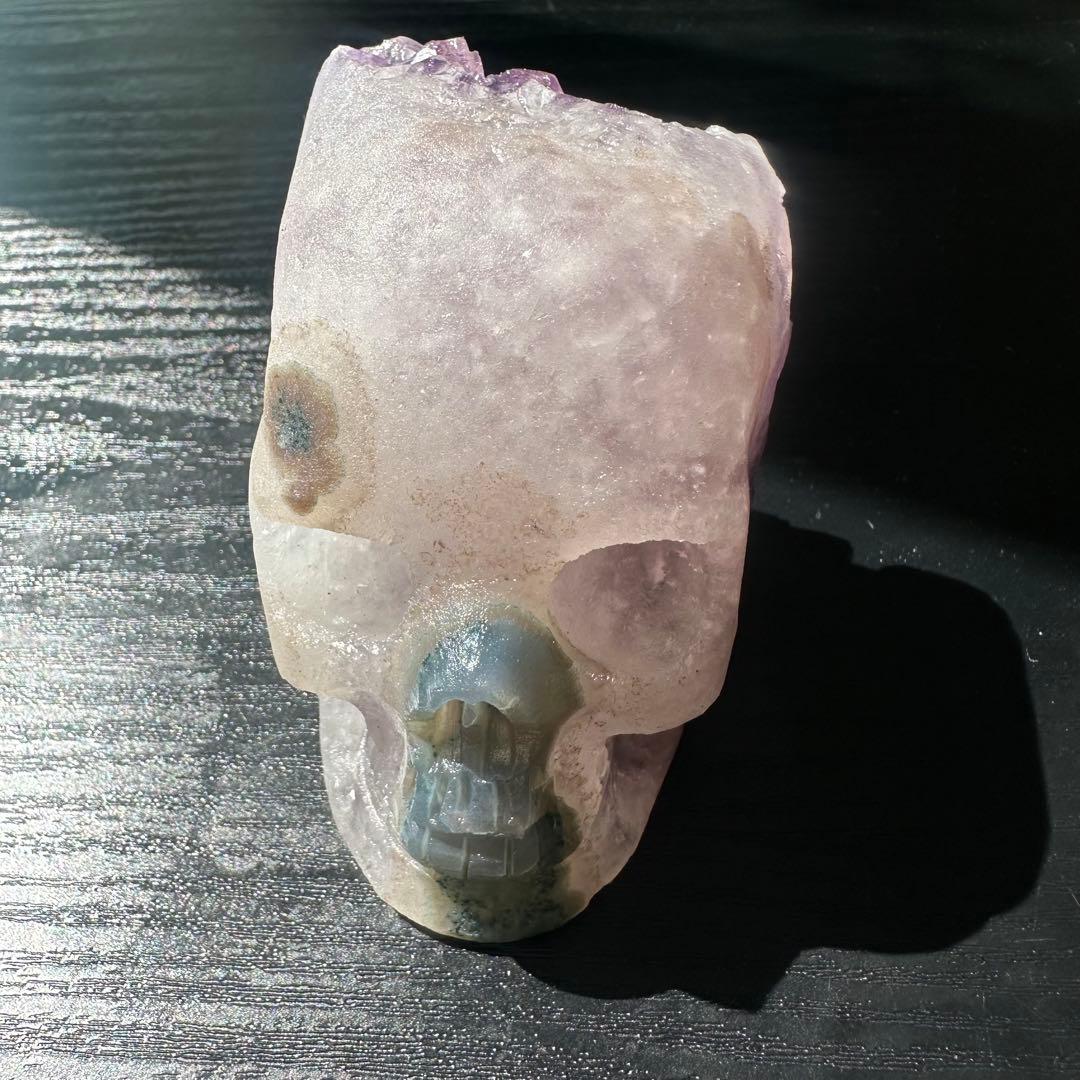 天然石アメジストの原石スカル　置物　鉱物　彫物NO.032102