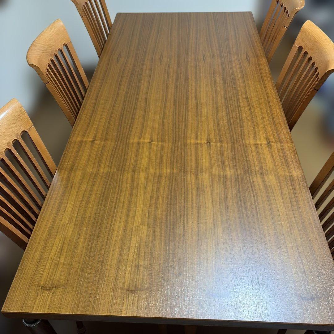 【高級・北欧家具】møremøbler 社製ダイニングテーブル