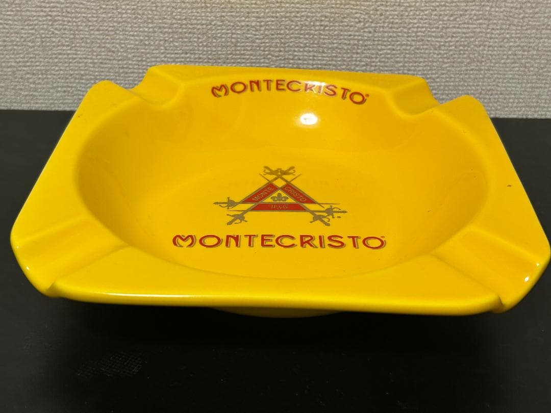 [新品未使用・希少]　MONTECRISTO 陶器製置き型灰皿 黄色