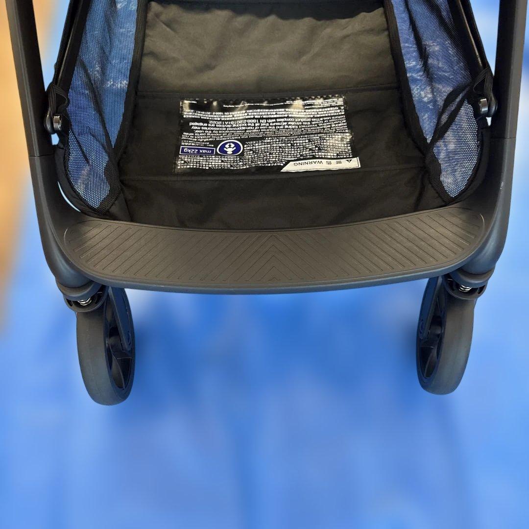Combi auto N secondベビーカーb型