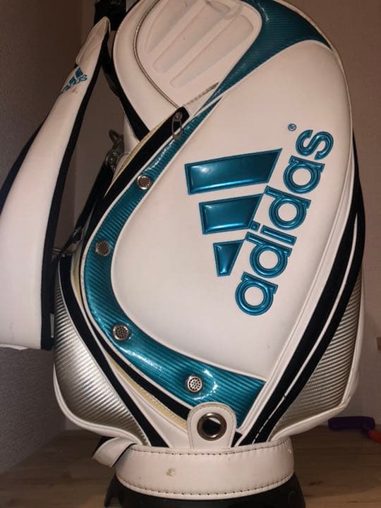 adidasキャディバック