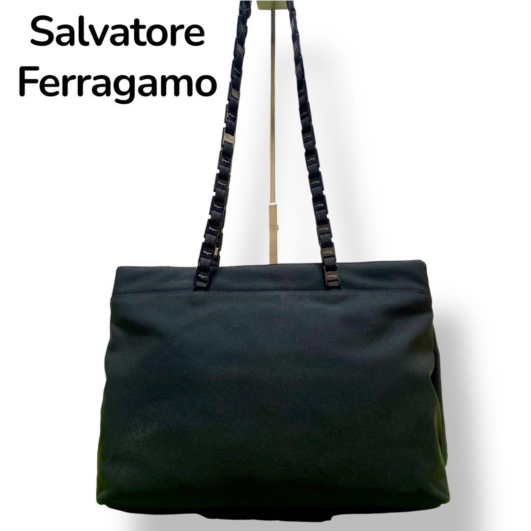 Salvatore Ferragamo サルヴァトーレフェラガモ　トートバッグ黒