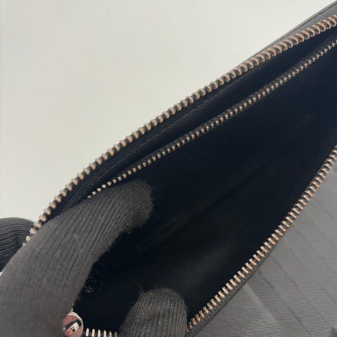 ルイヴィトン　ジッピーヴェルティカル　エクリプス　M62995