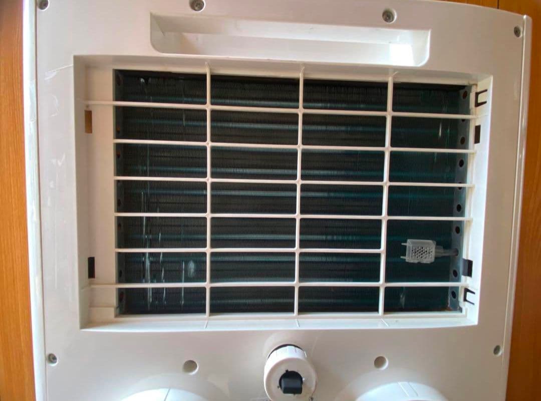 トヨトミ スポット冷暖エアコン TAD-2218W 2015年式