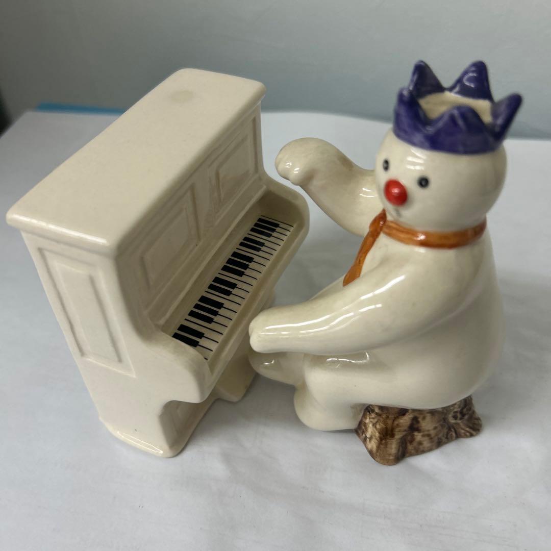 ロイヤル　ドルトン 雪だるまとピアノ型置物のセット