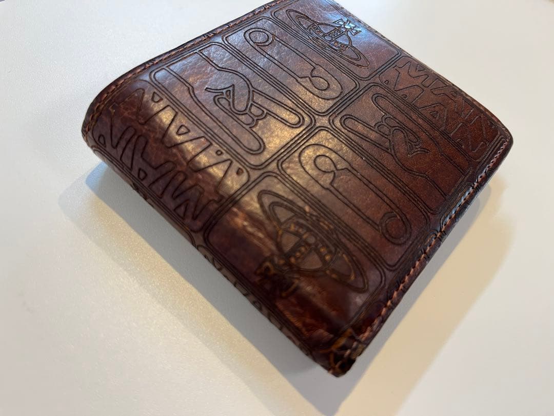 Vivienne Westwood VWK672水牛本革　二つ折り財布　ビビアン