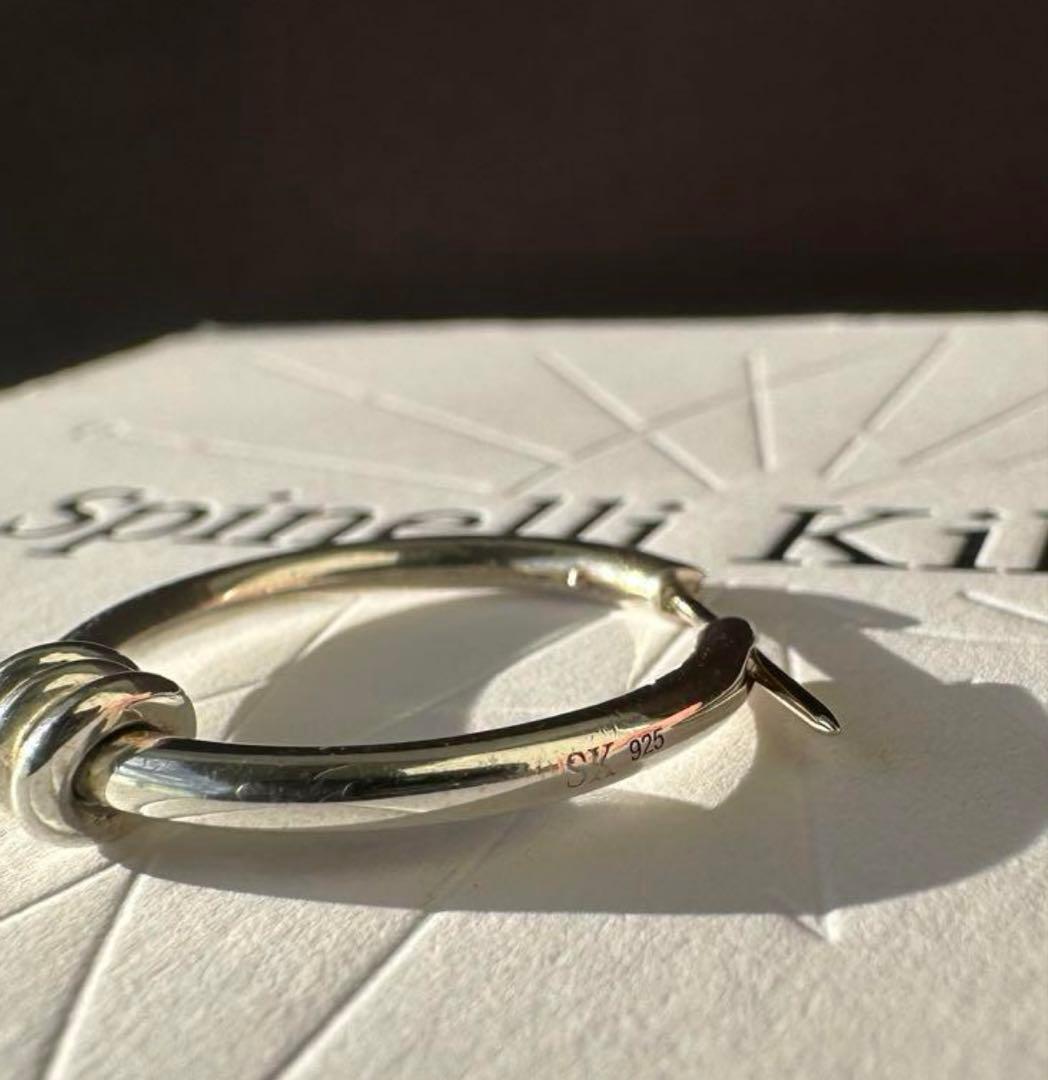 スピネリキルコリン　ピアス