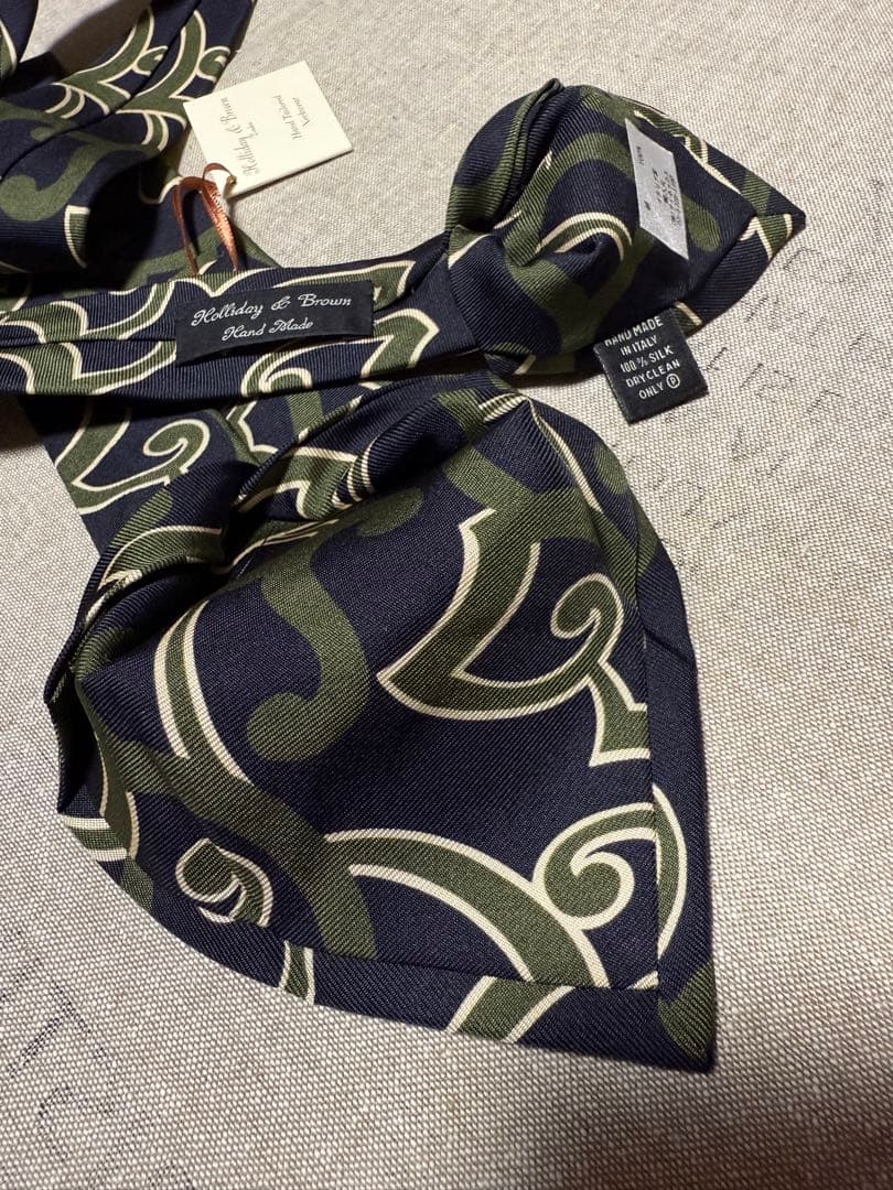 【新品】Holliday & Brown／アーカイブモチーフ／ネイビー／カーキ